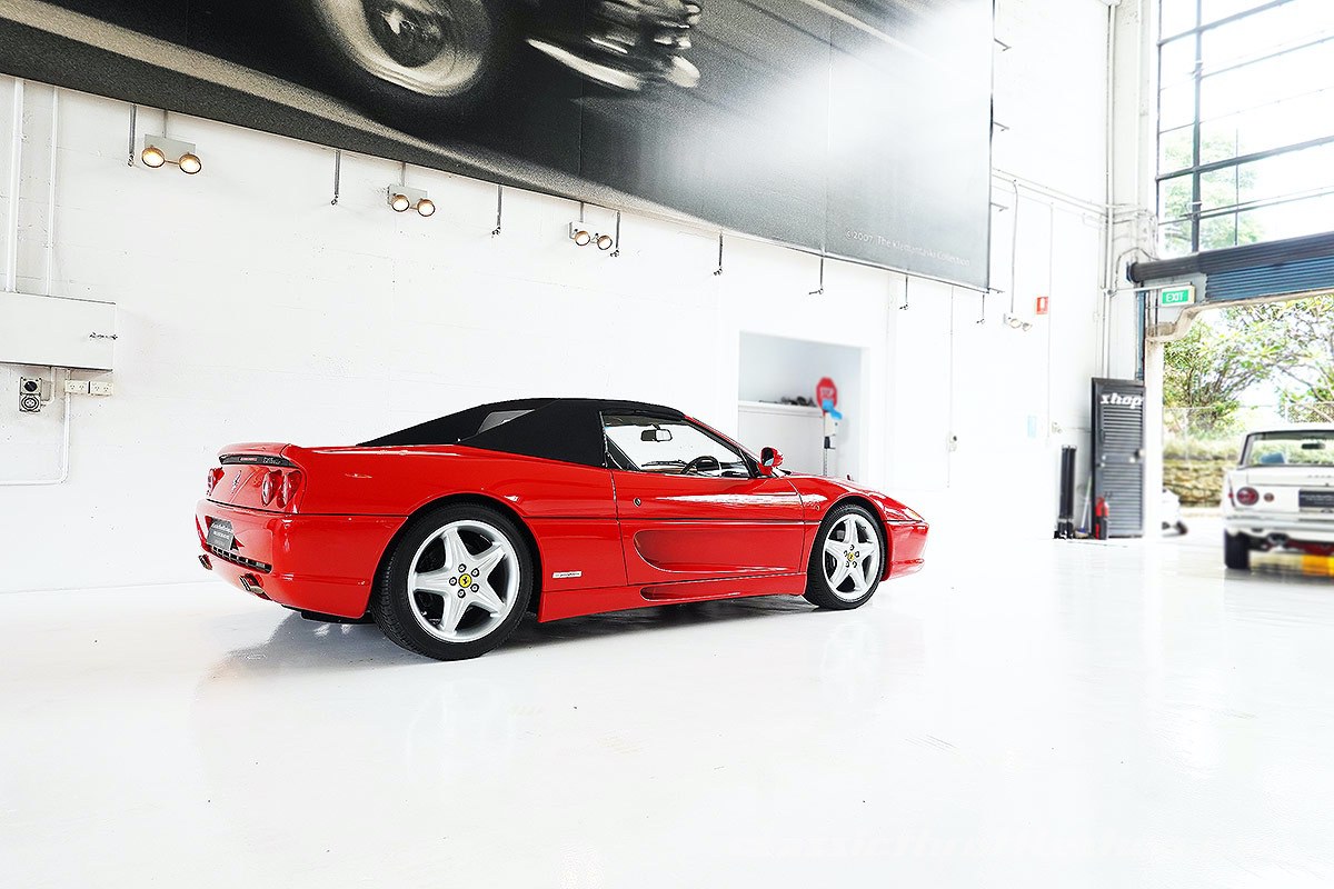 1999-Ferrari-F355-Spider-Rosso-Corsa-15