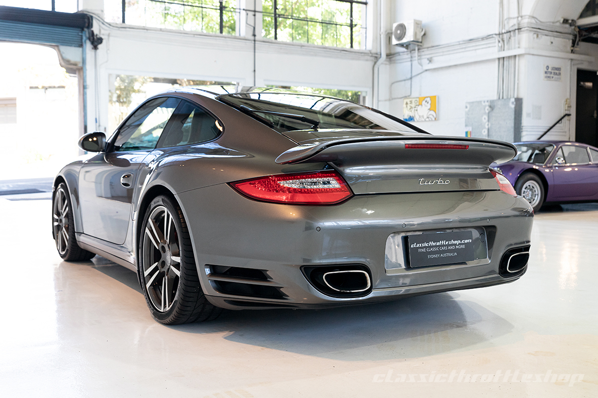 2009-Porsche-911-997-turbo-silver-4
