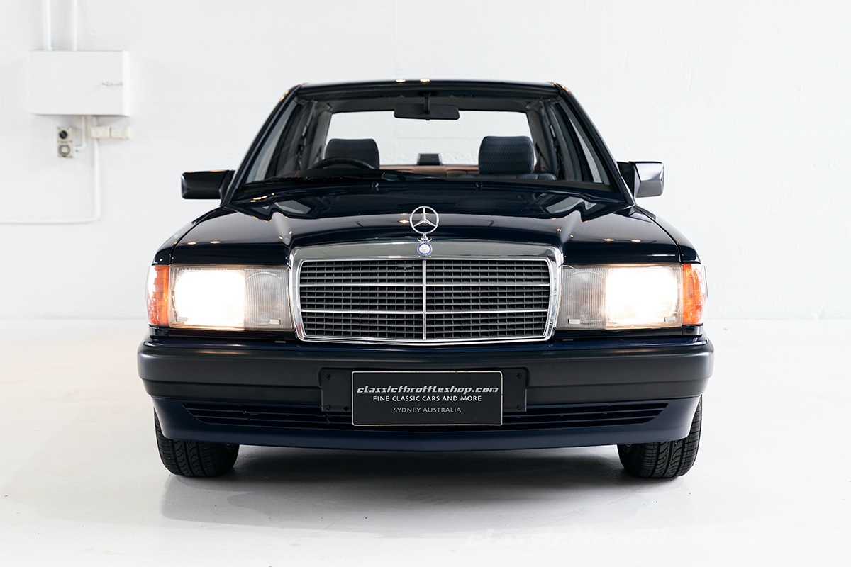 1993-Mercedes-Benz-180-E-Limited-Edition-9