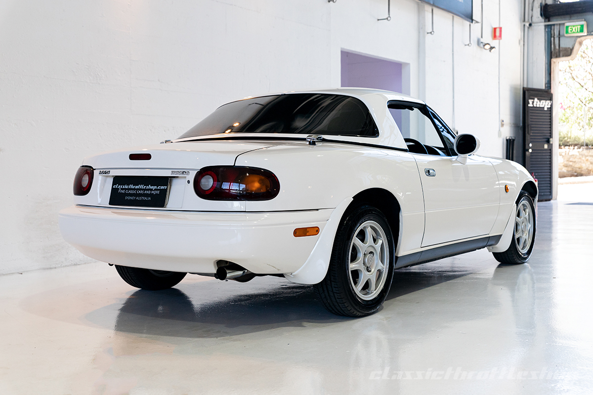 1995-Mazda-MX-5-Classic-White-6