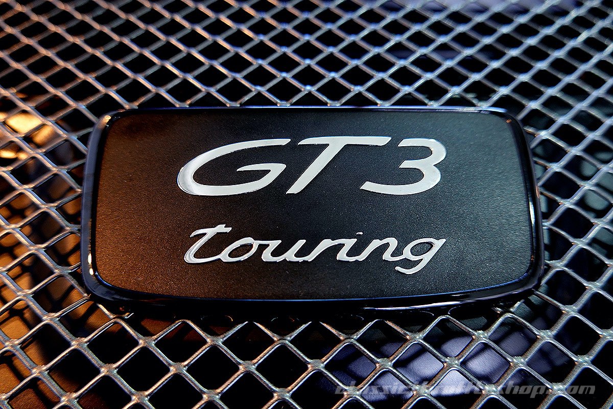 2019-Porsche-991.2-GT3-Touring-Carmine-Red-25