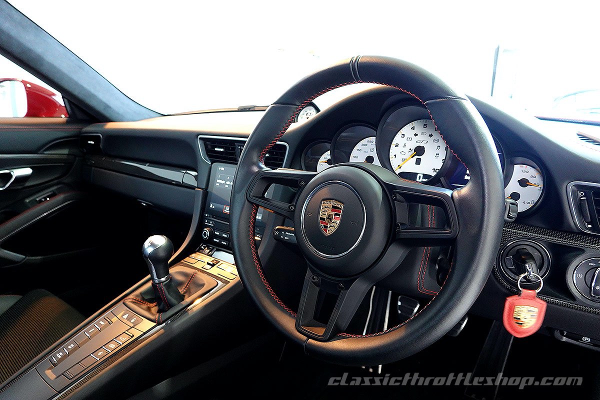 2019-Porsche-991.2-GT3-Touring-Carmine-Red-40