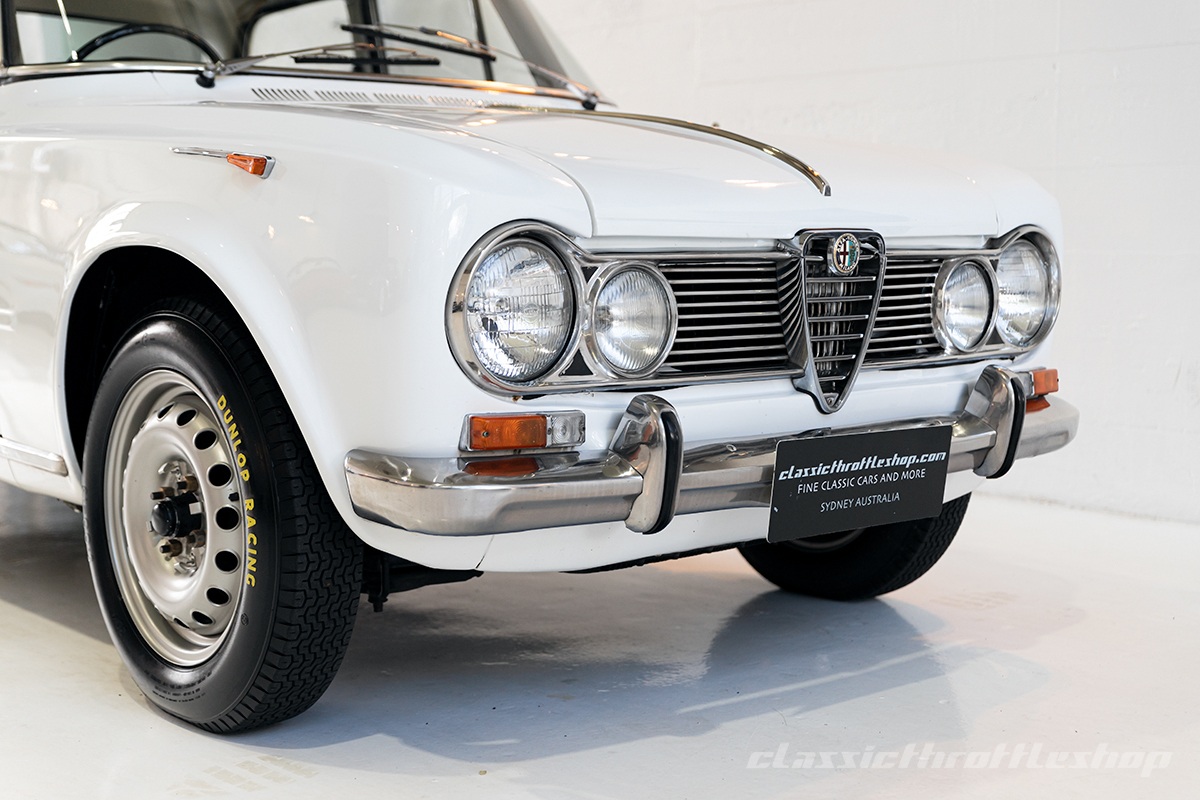 Alfa-Romeo-Giulia-Super-White-16