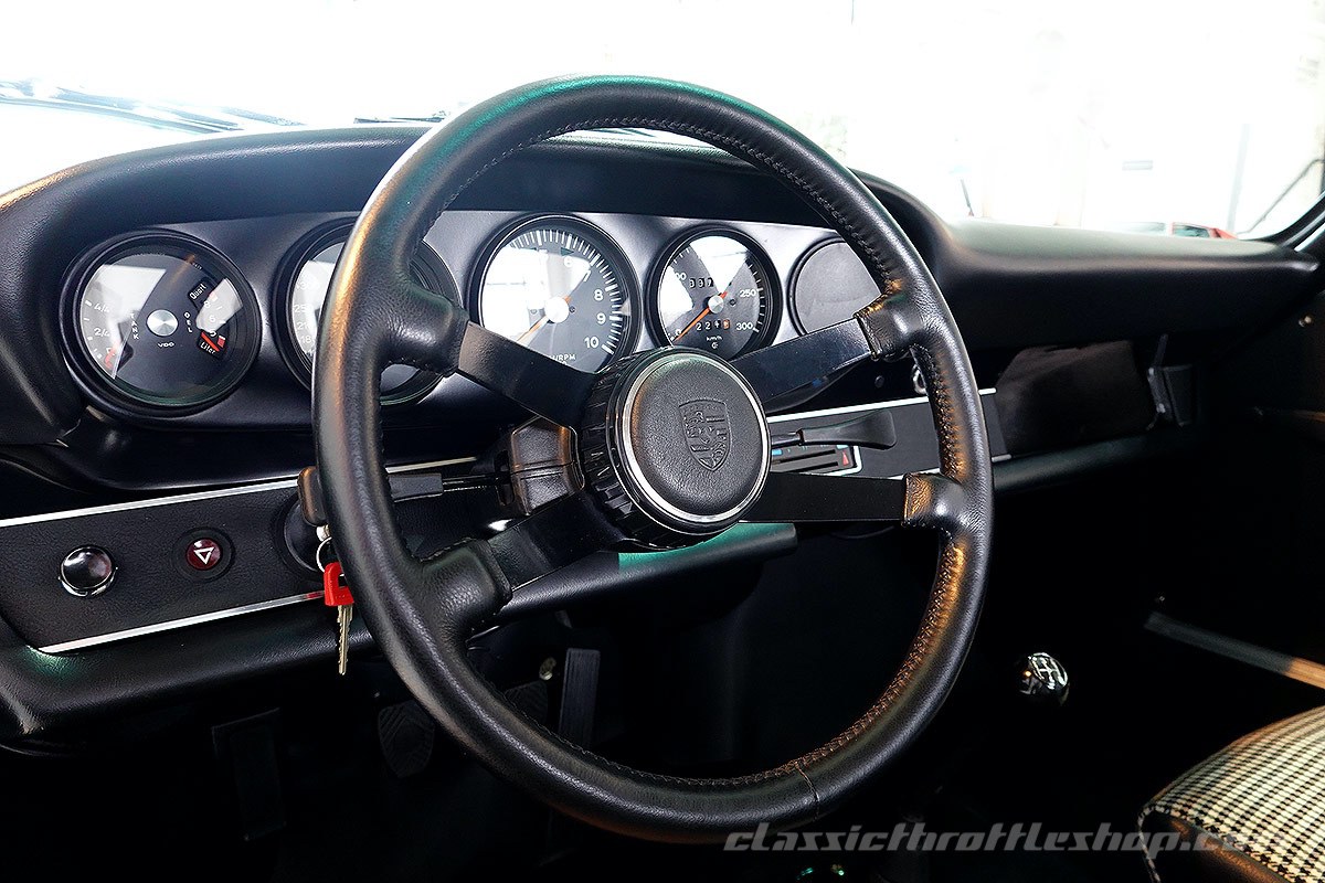 1972-Porsche-911-ST-Homage-Viper-Green-41