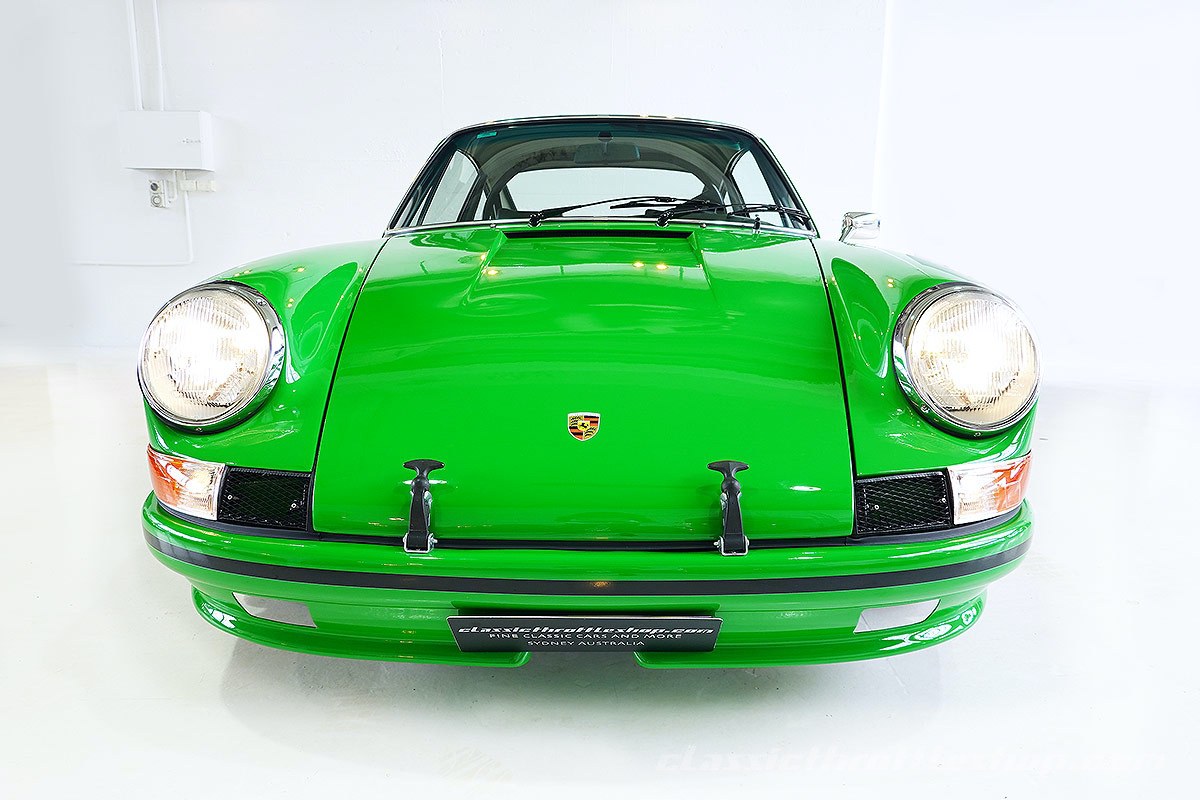 1972-Porsche-911-ST-Homage-Viper-Green-9