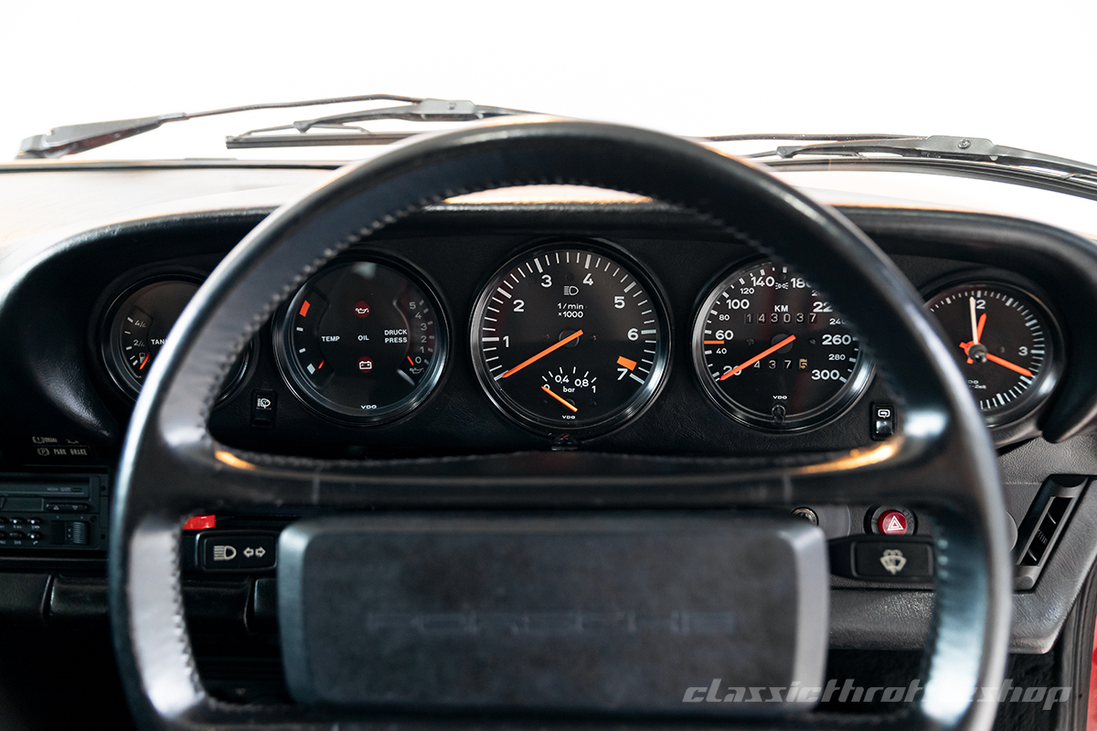 1985-Porsche-930-turbo-guardred-43