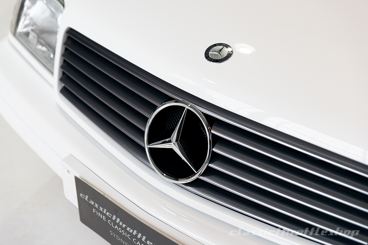 1996-Mercedes-Benz-sl500-white-26