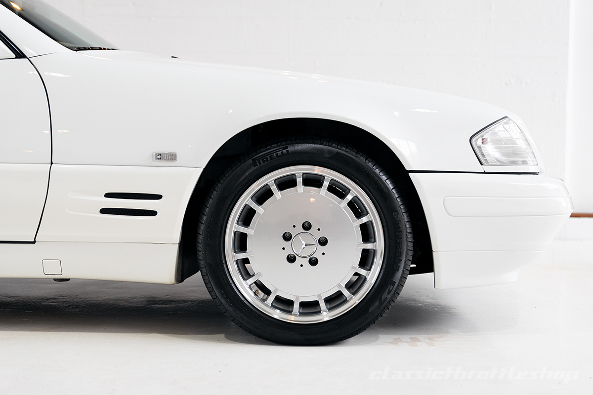 1996-Mercedes-Benz-sl500-white-32