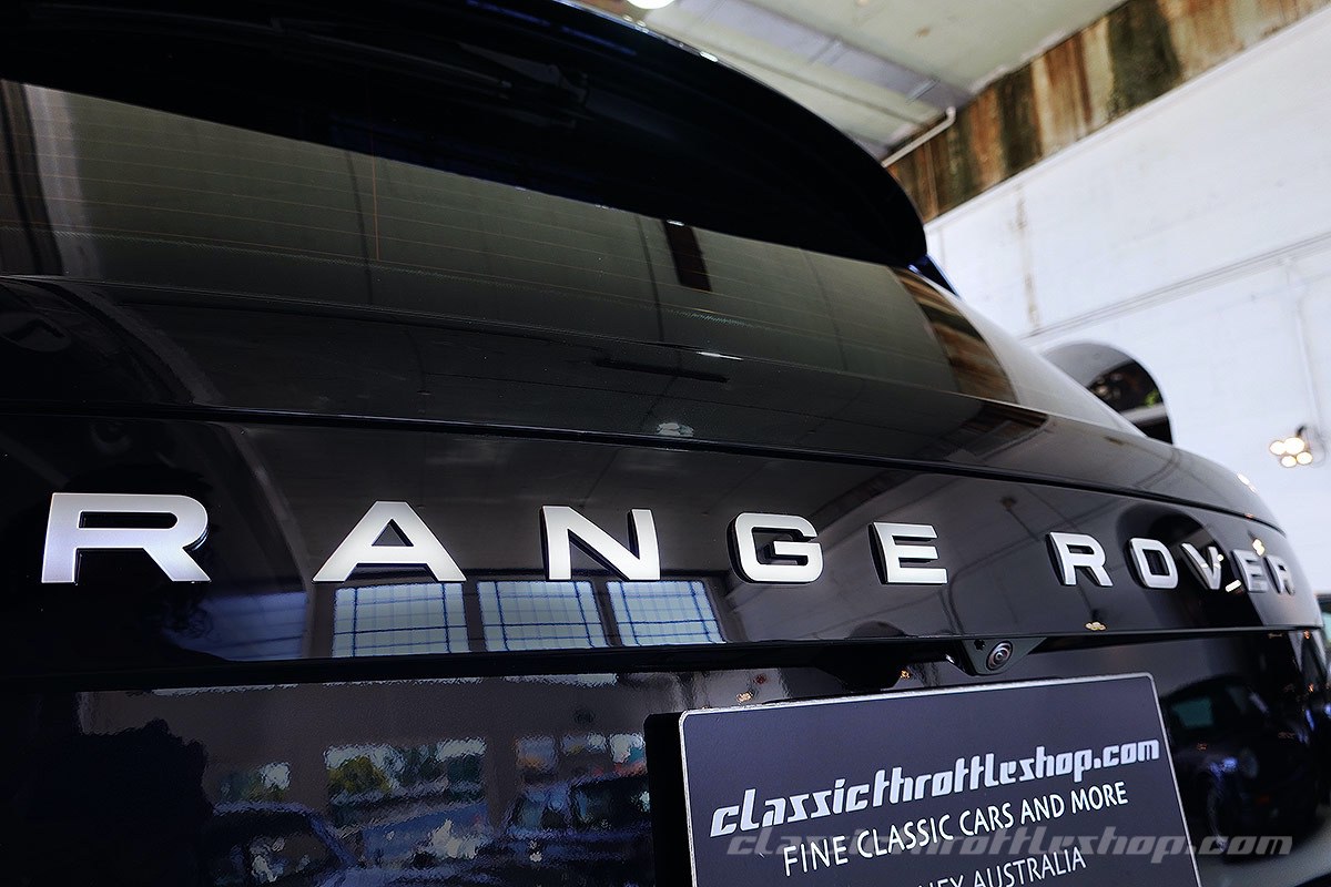 2022-Range-Rover-Autobiography-LWB-Santorini-Black-27