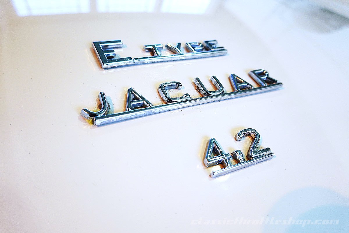 1966-Jaguar-E-Type-Series-1-Old-English-White-26