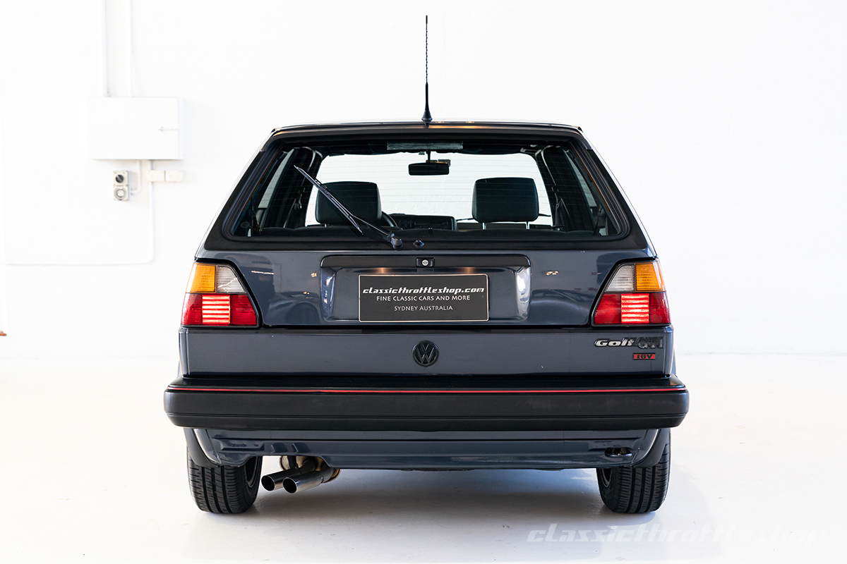 1989-VW-Golf-GTI-16V-Atlas-Grey-10
