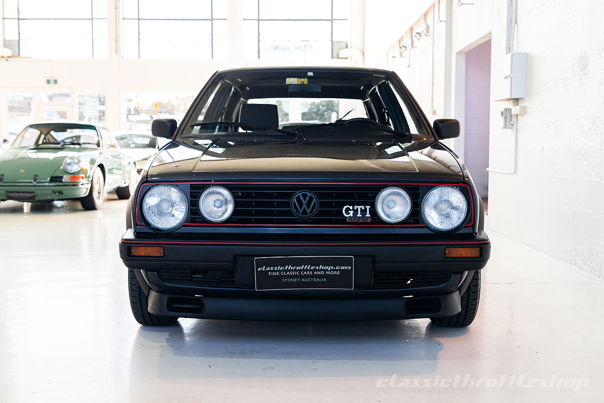 1989-VW-Golf-GTI-16V-Atlas-Grey-2