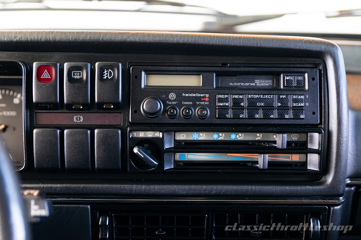 1989-VW-Golf-GTI-16V-Atlas-Grey-48