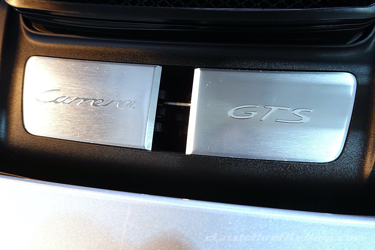 2015-Porsche-991-Carrera-GTS-GT-Silver-29