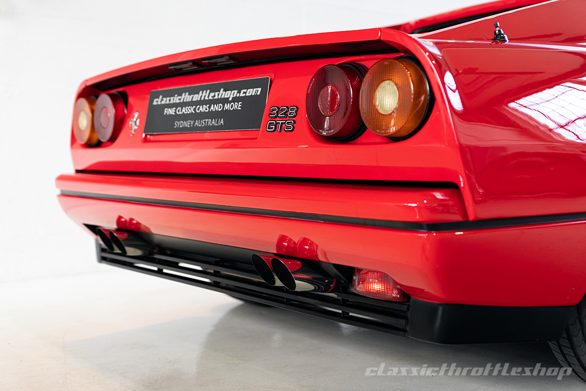 Ferrari-328-gts-red-1990-18