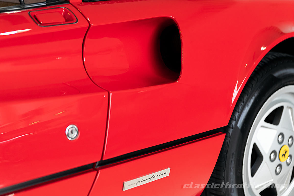 Ferrari-328-gts-red-1990-25