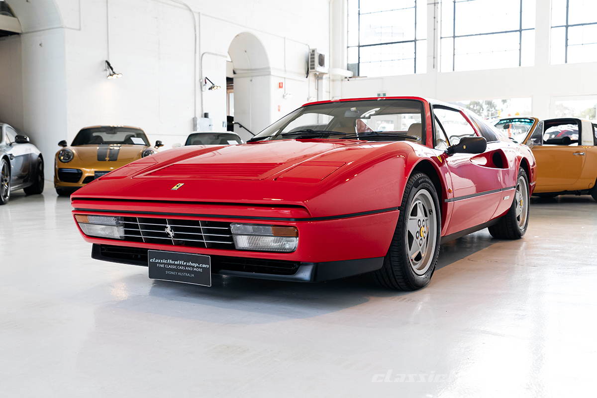 Ferrari-328-gts-red-1990-3