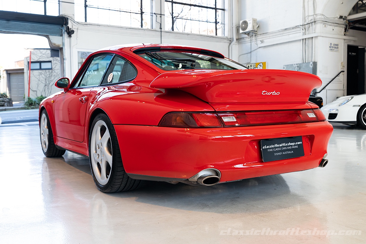 1996-Porsche-993-Turbo-Guards-Red-4