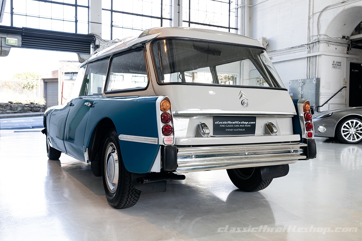 1968-Citroën-DS-Safari-Bleu-4