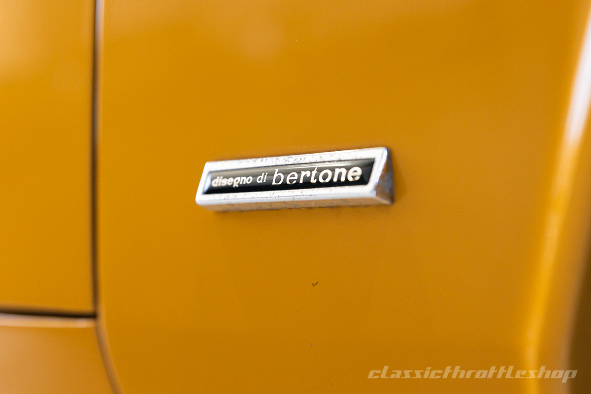 1973-Alfa-Romeo-1600-GT-Junior-Manual-Yellow-22