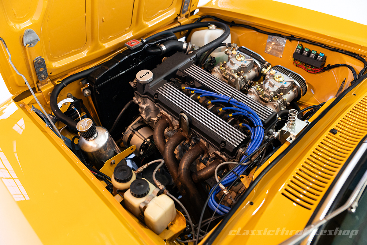 1973-Alfa-Romeo-1600-GT-Junior-Manual-Yellow-31