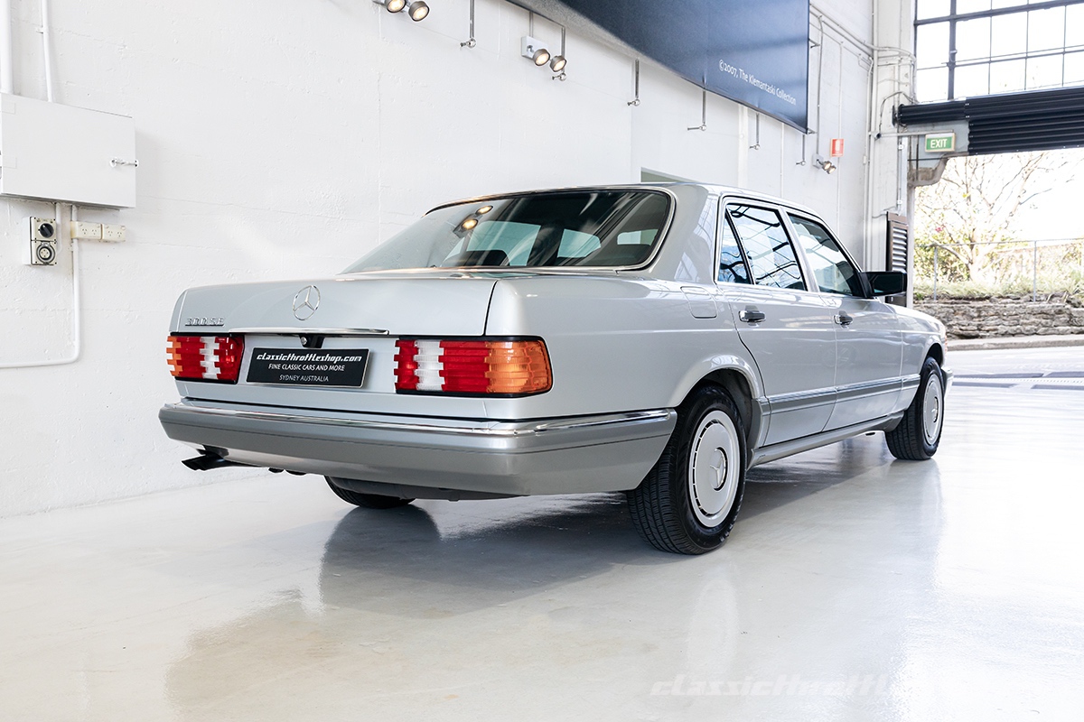 1986-Mercedes-Benz-300-SE-Astral-Silver-6