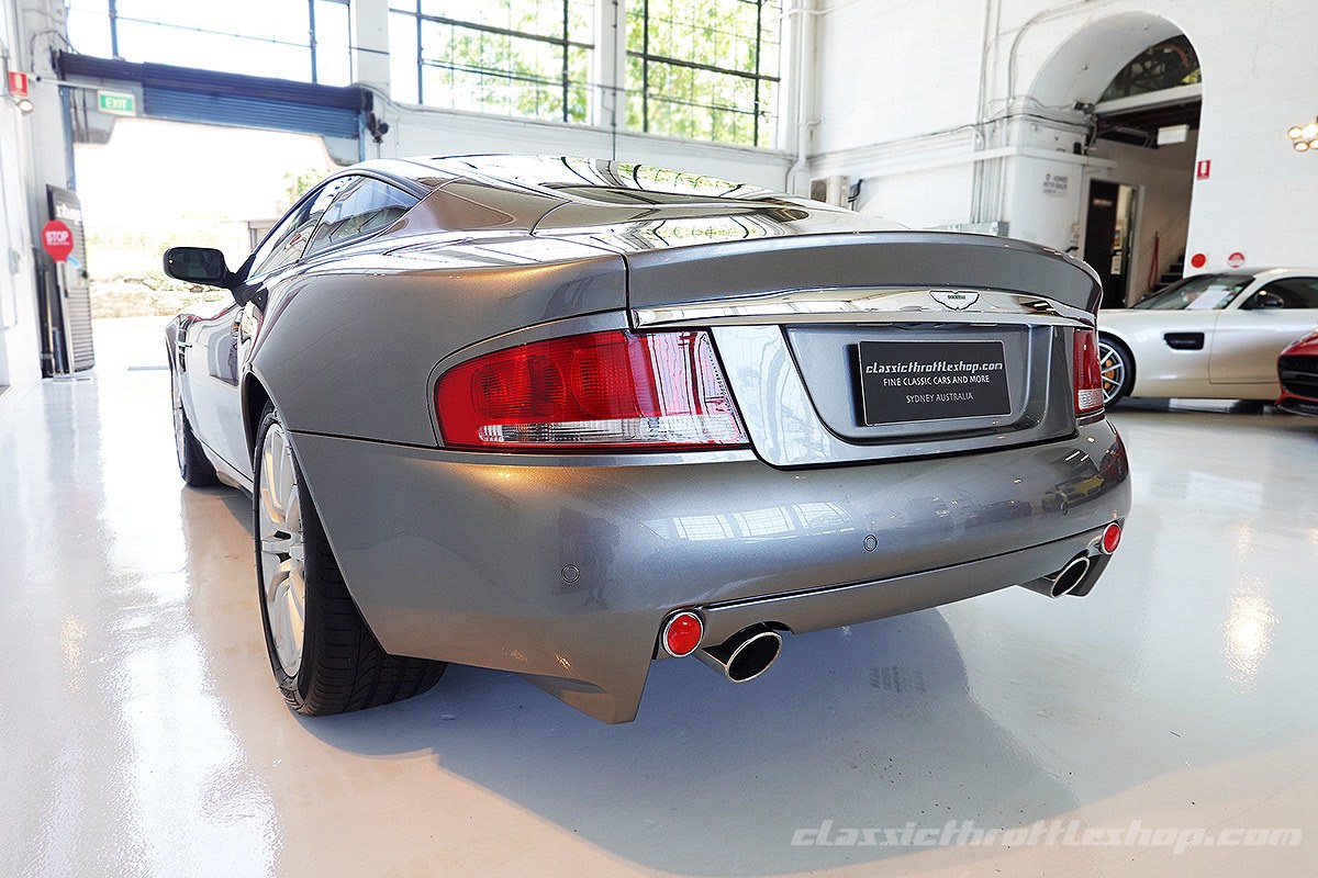 2003-Aston-Martin-V12-Vanquish-Tungsten-Silver-Metallic-4