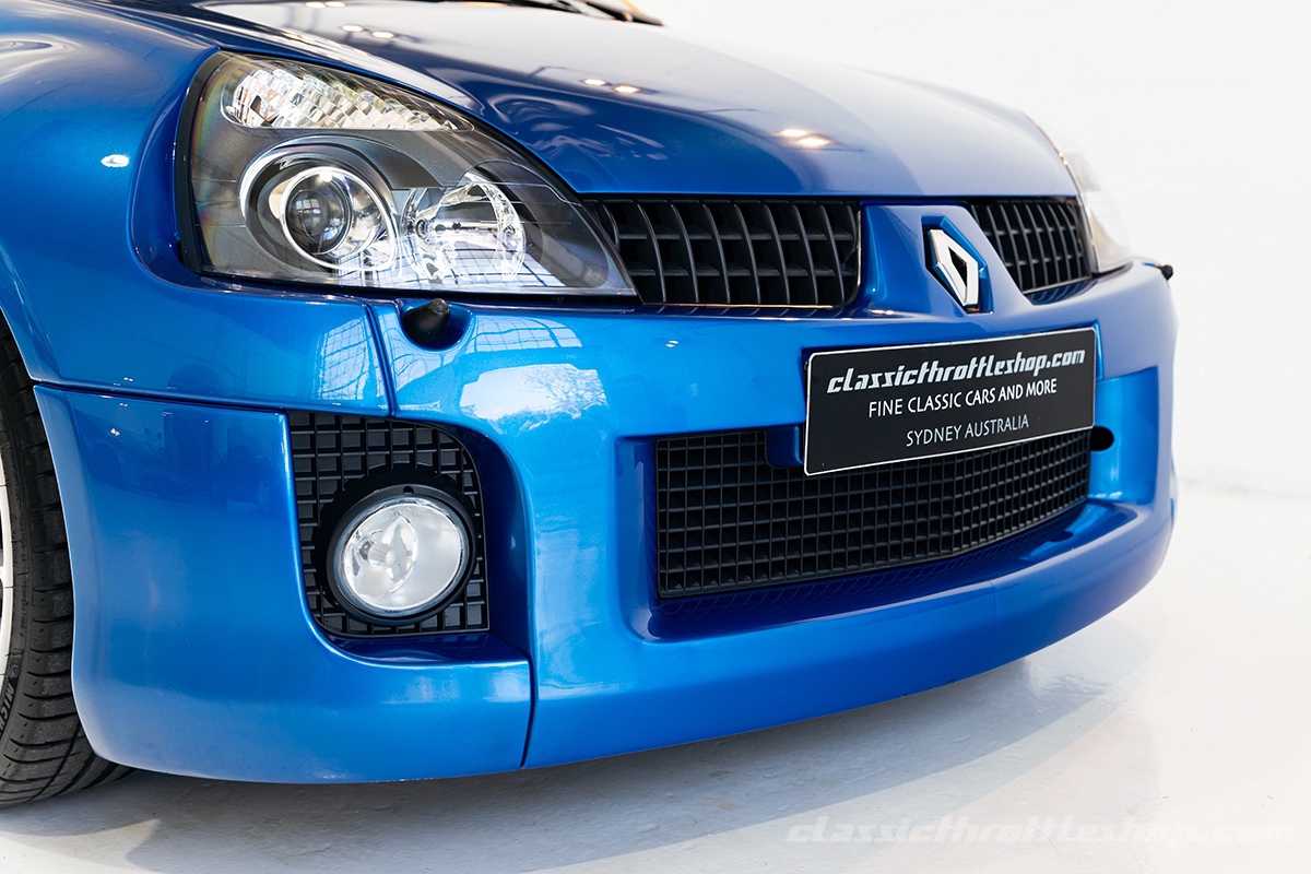 2003-Renault-Clio-V6-Illiad-Blue-16