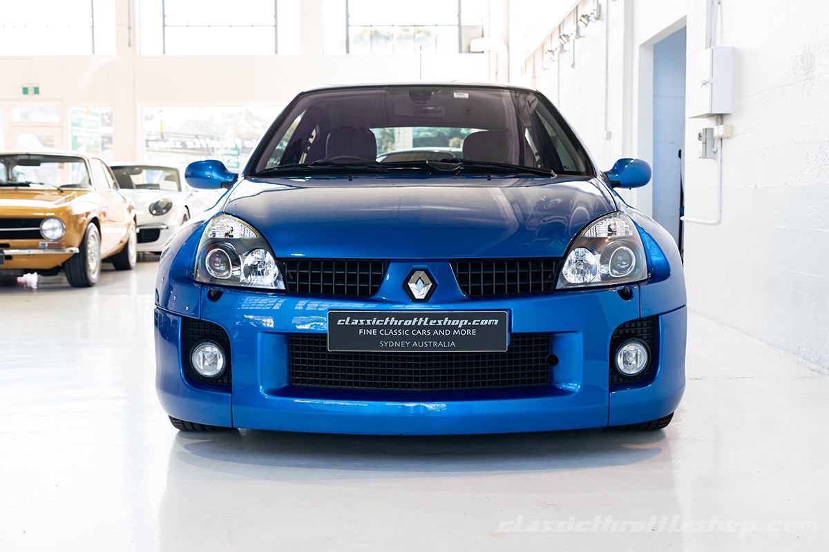 2003-Renault-Clio-V6-Illiad-Blue-2