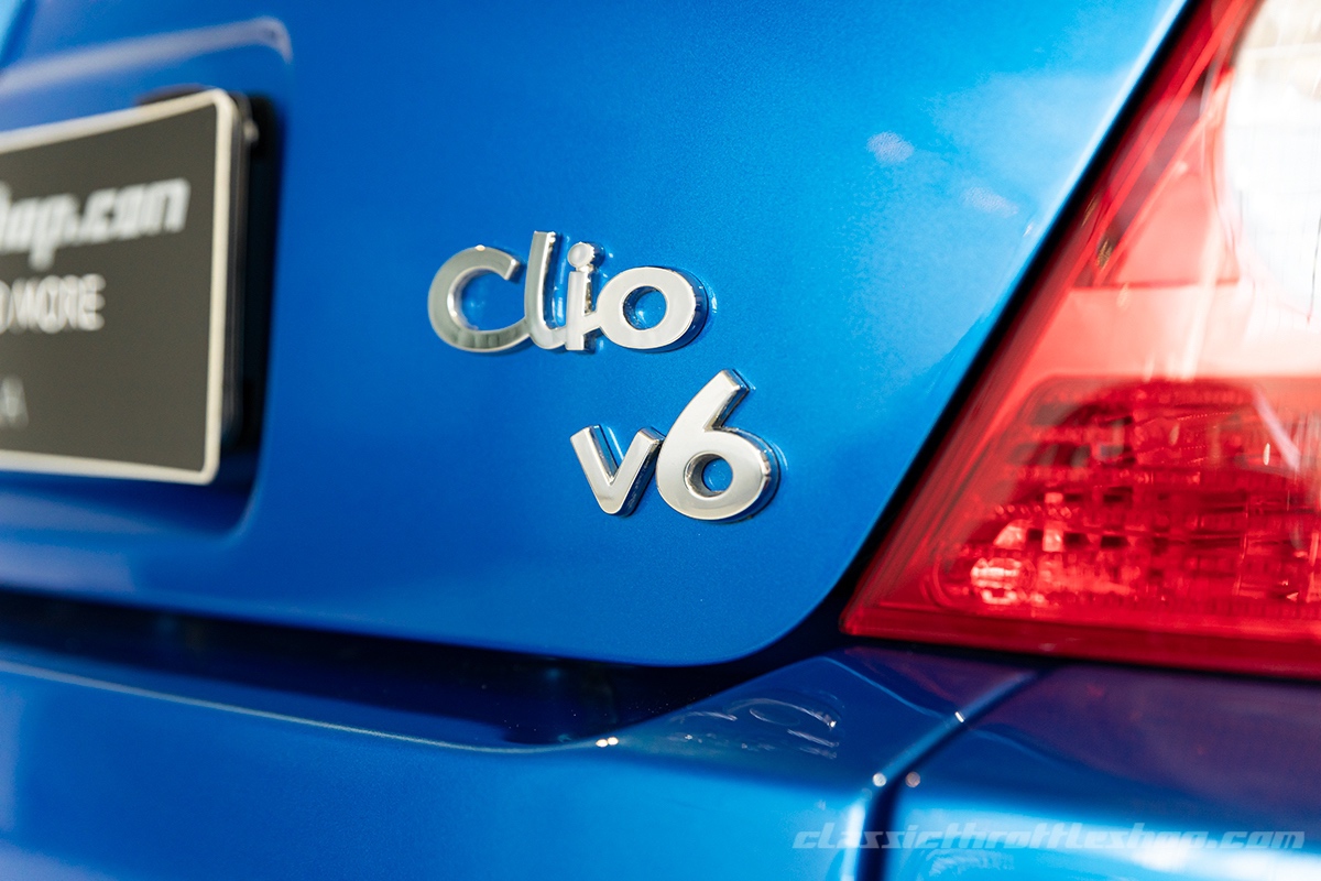 2003-Renault-Clio-V6-Illiad-Blue-26
