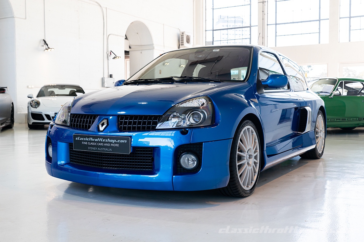 2003-Renault-Clio-V6-Illiad-Blue-3