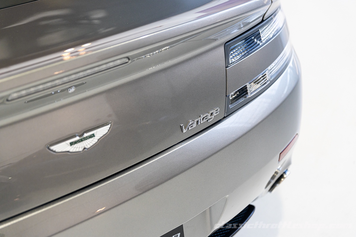 2010-Aston-Martin-V8-Vantage-Tungsten-Silver-25