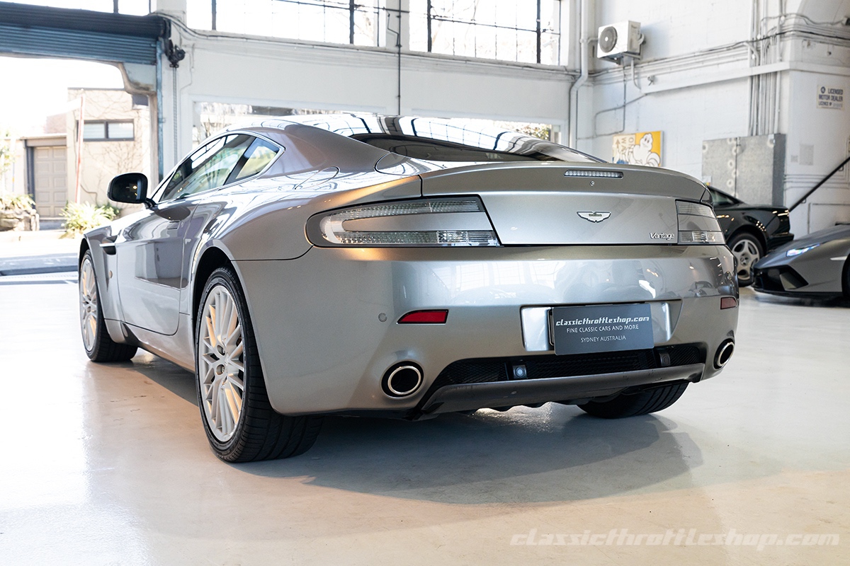 2010-Aston-Martin-V8-Vantage-Tungsten-Silver-4