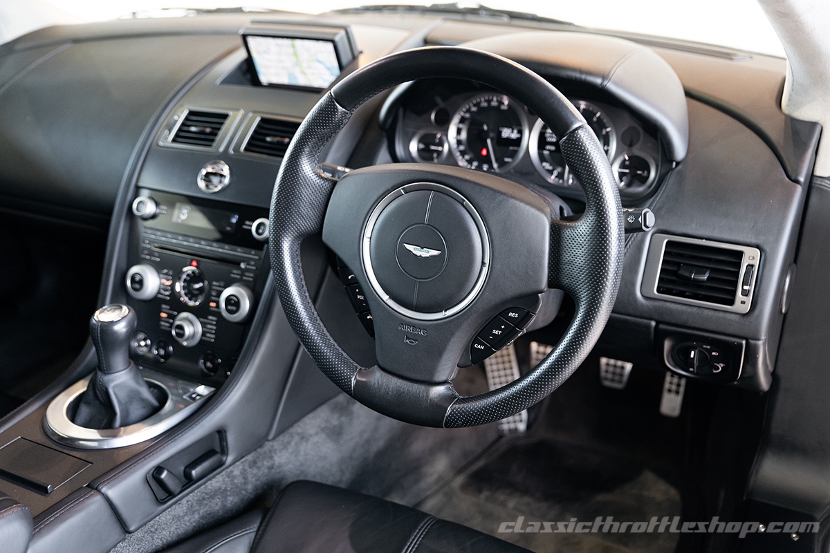 2010-Aston-Martin-V8-Vantage-Tungsten-Silver-40