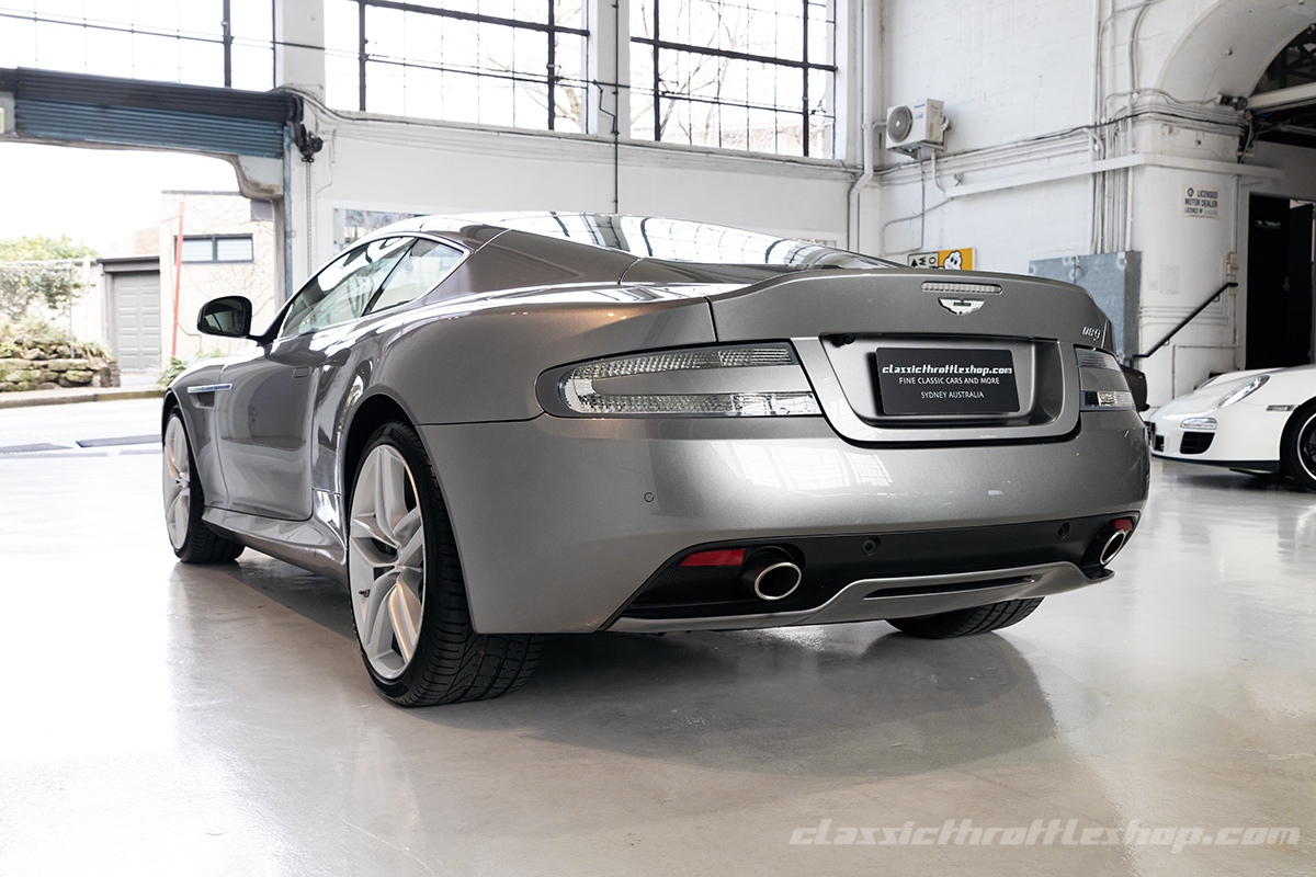 2013-Aston-Martin-DB9-Tungsten-Silver-4