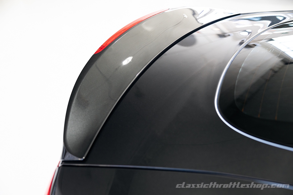 2014-Jaguar-XKR-Ebony-Black-21