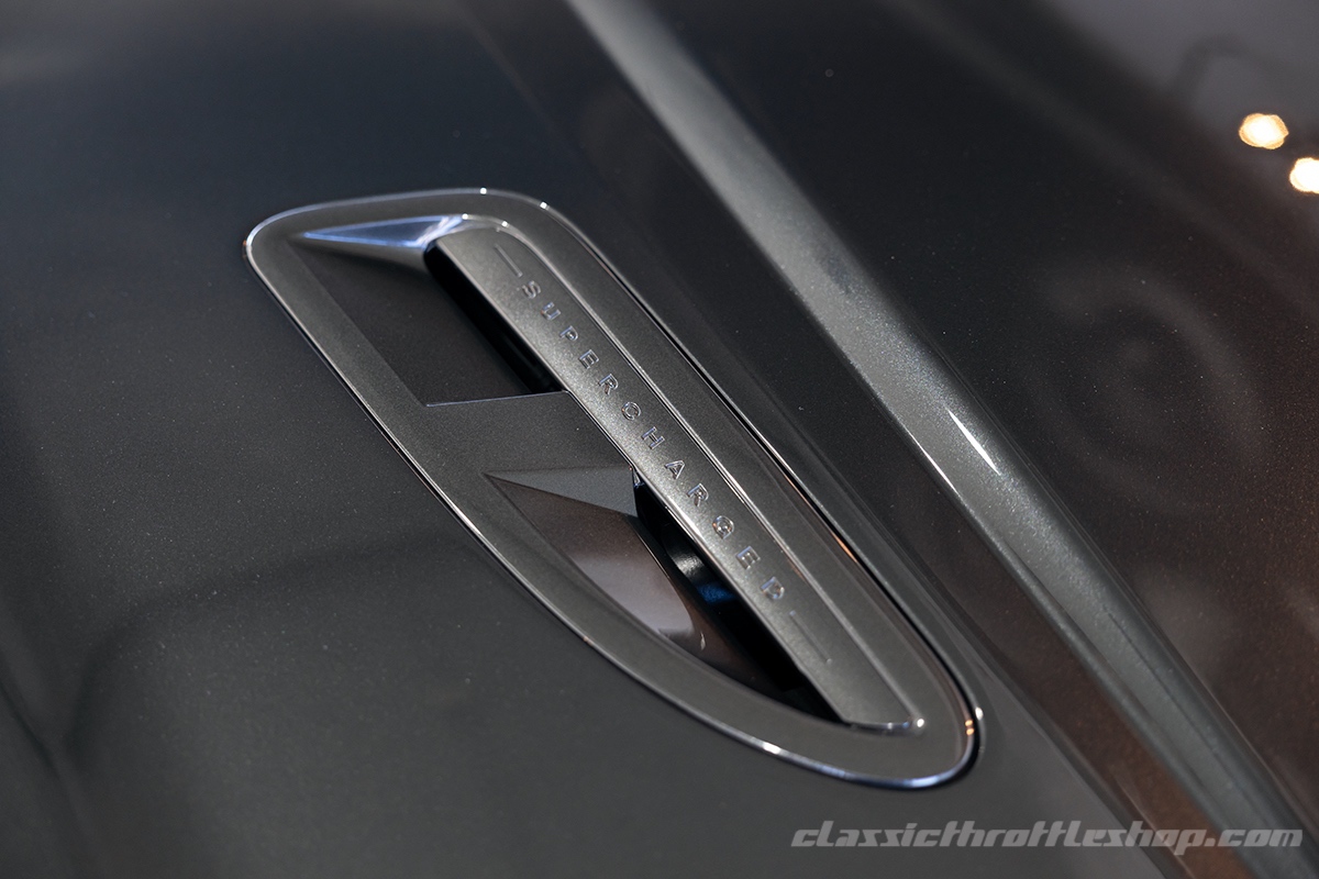 2014-Jaguar-XKR-Ebony-Black-22
