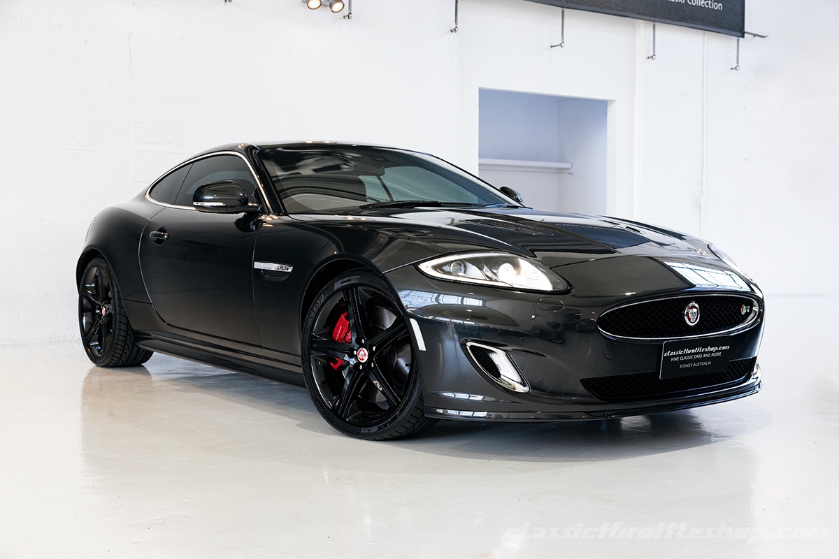 2014-Jaguar-XKR-Ebony-Black-8