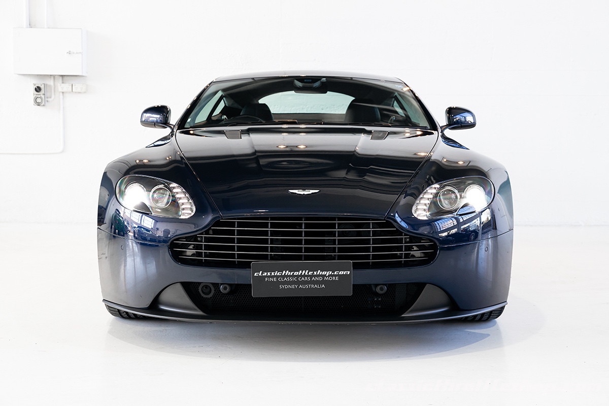 2015-Aston-Martin-V8 Vantage-Midnight-Blue-9