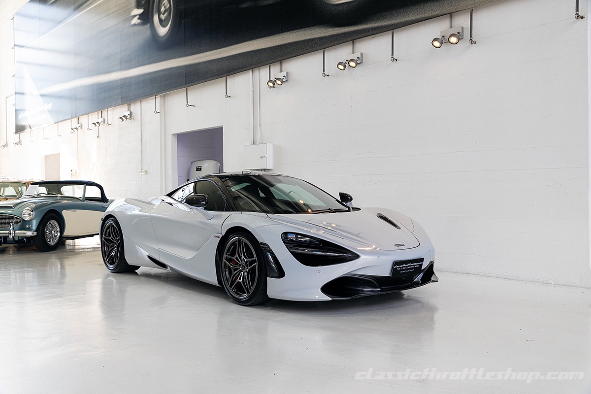 2018-McLaren-720-S-Performance-Glacier-White-17