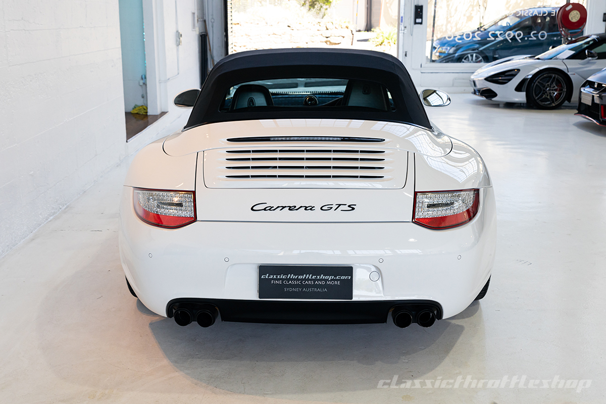 Porsche-Carrera-GTS-white-5