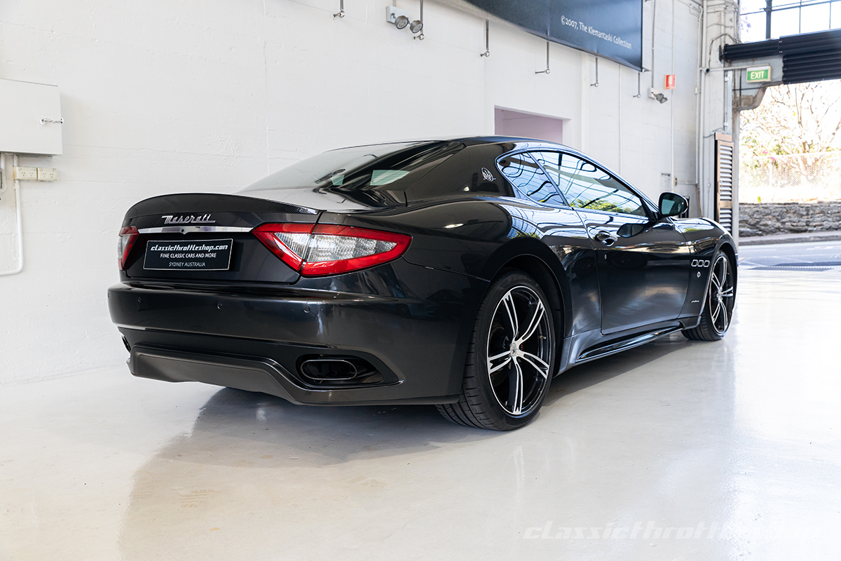 Maserati-GranTurismo-MC-Sportline-Black-6