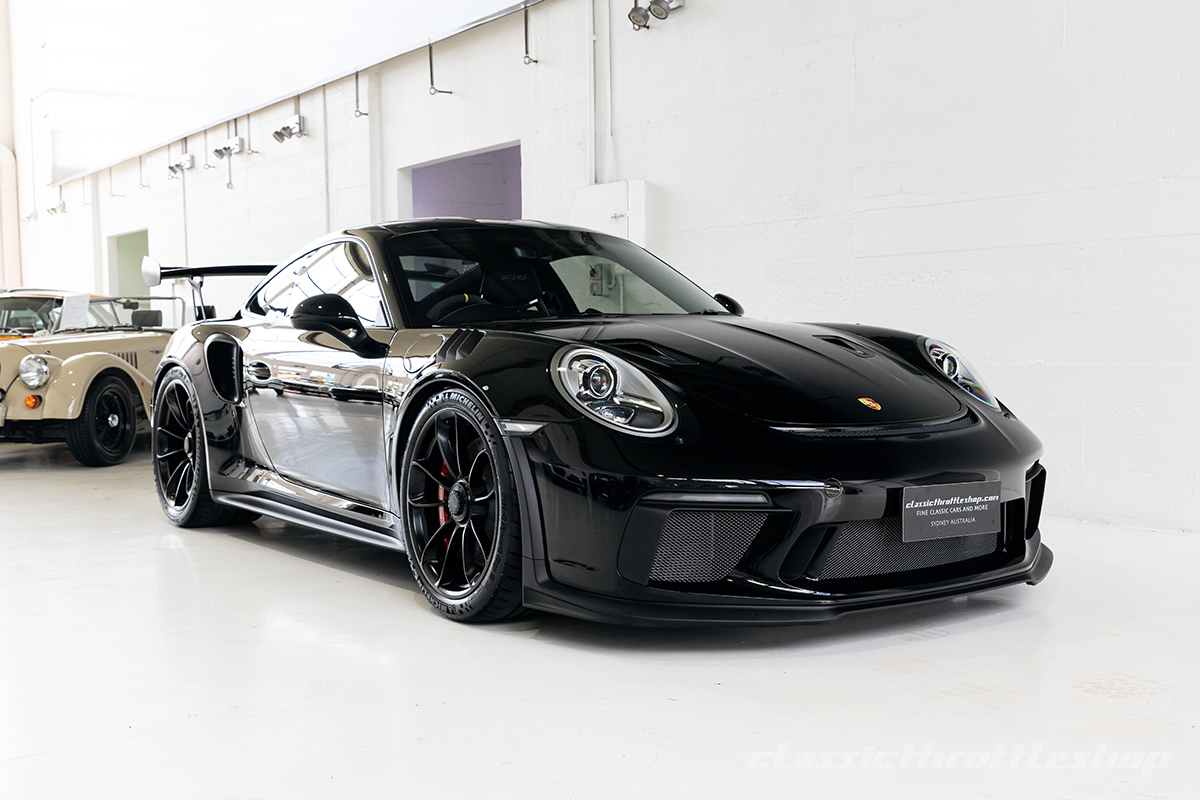 2019-Porsche-911-GT3RS-Black-wm-1