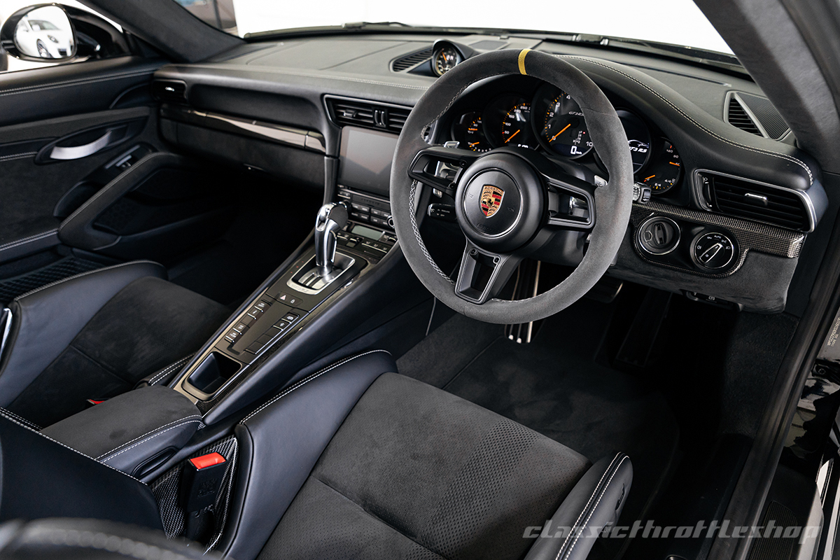 2019-Porsche-911-GT3RS-Black-wm-47