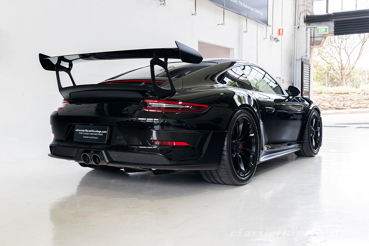 2019-Porsche-911-GT3RS-Black-wm-6