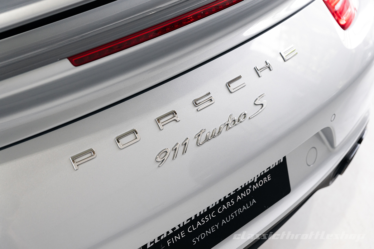 2013-Porsche-911-Turbo-997-silver-wm-21