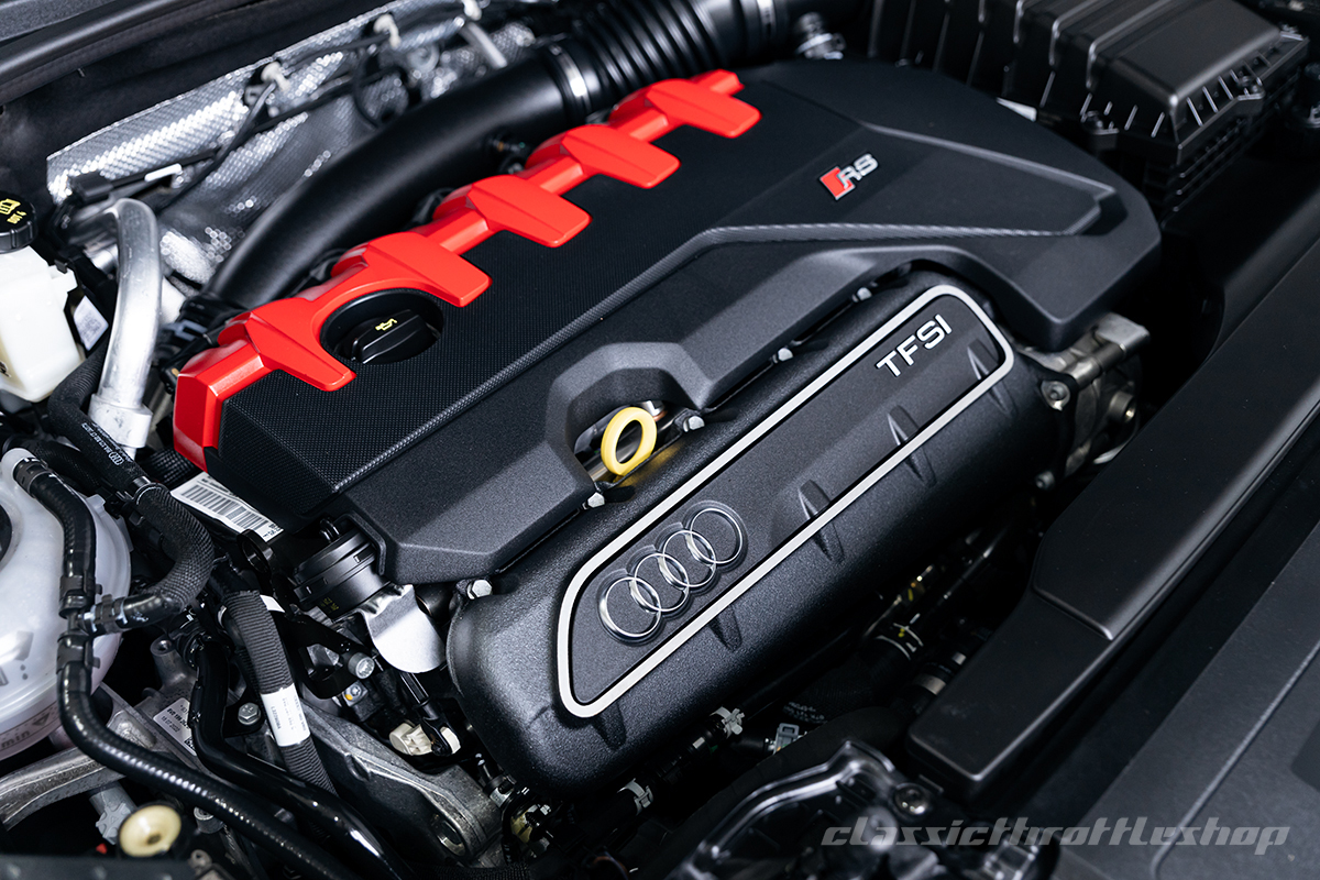 Audi-RSQ3-black-33