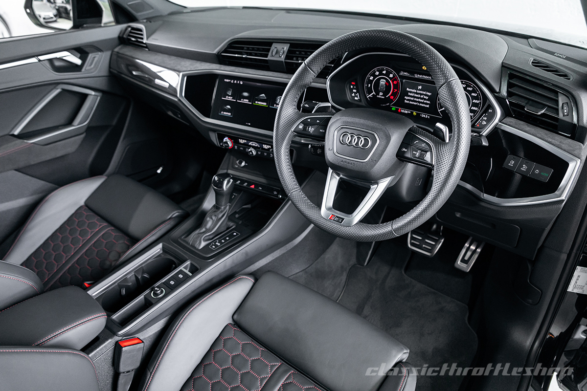 Audi-RSQ3-black-46