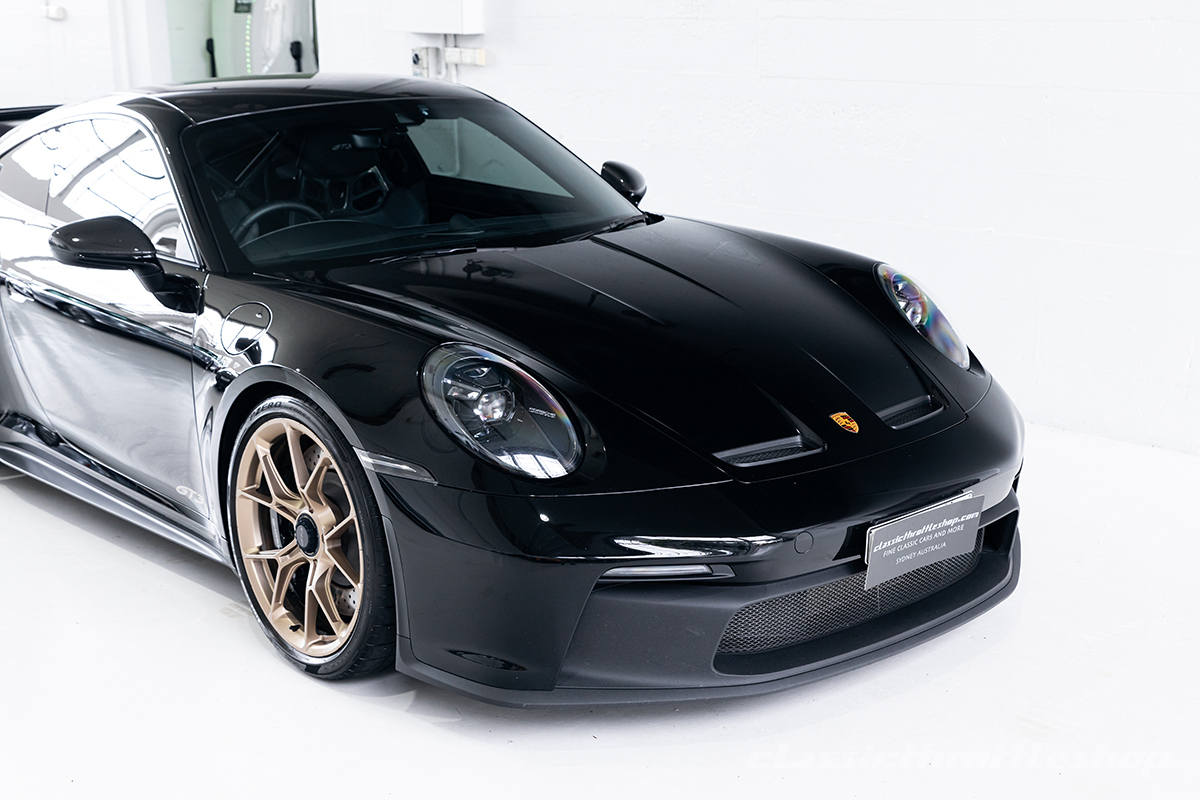 2022-Porsche-911-GT3-992-Auto-Black-12