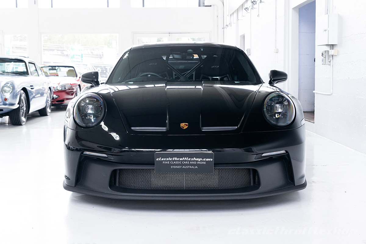 2022-Porsche-911-GT3-992-Auto-Black-2